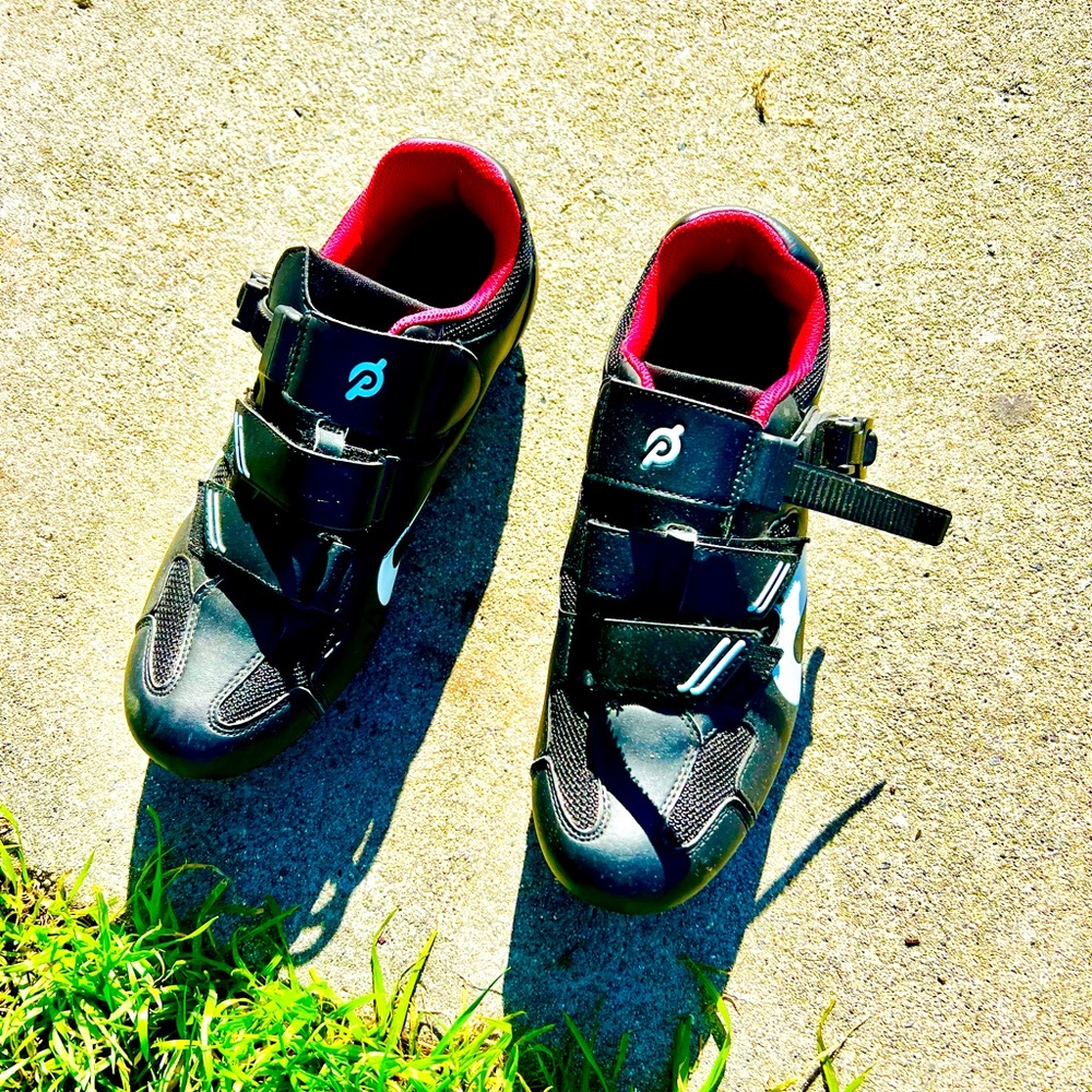 PELOTON clip in cycle shoes